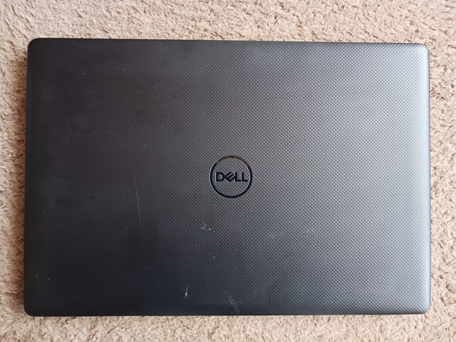 DELL Vostro 3580天板上面DELLロゴ外観 早川スタイル