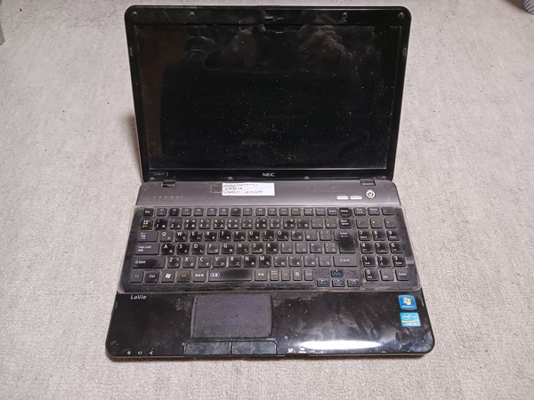 交換前の古いNECノートパソコン(10年使用)
