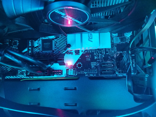 ASRockマザーボード ARGB LED点灯 青い光 Polychrome RGB設定後 早川スタイル