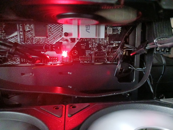 ASRockマザーボード DRAMエラー 赤いLED点灯 トラブルシューティング 早川スタイル