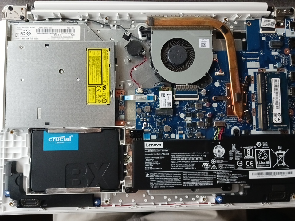 Lenovo IdeaPad 330 内部 新品Crucial SSD換装 糸魚川市 早川スタイル