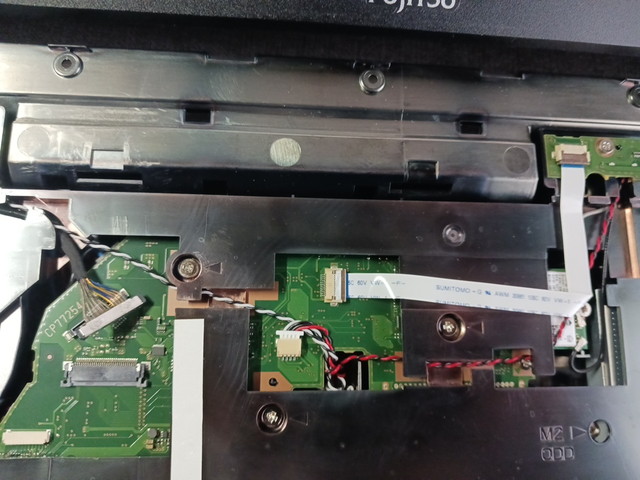 新パソコン 富士通LIFEBOOK A749/B 内部の作業 糸魚川市 早川スタイル