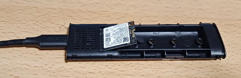 SSD取り外し・データクローン作業の準備段階